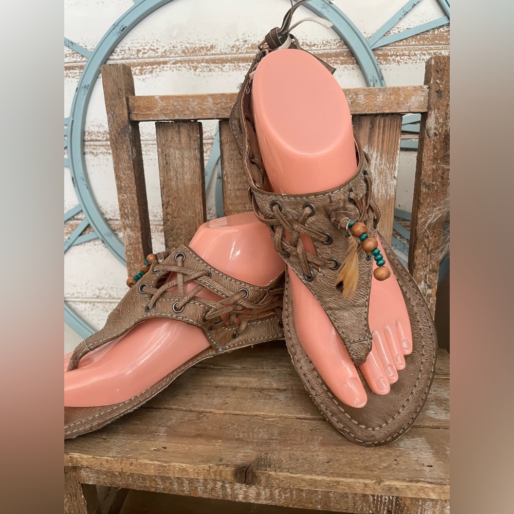 BUDDAH SANDAL TASSEL FEATHERS BOHEMIAN BOHO 8-1/2 Worn ONCE!